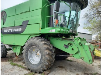 COMBAINE DEUTZ-FAHR 5690 HTS